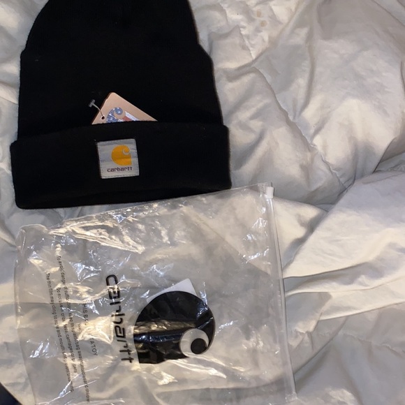Copy - Carhartt black beanie skulls cap brand new with tags authentic black - Picture 3 of 9